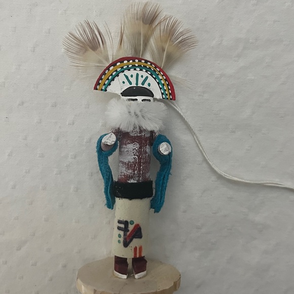 🎄 3 Kachina dolls, signed R Grey - Picture 9 of 15